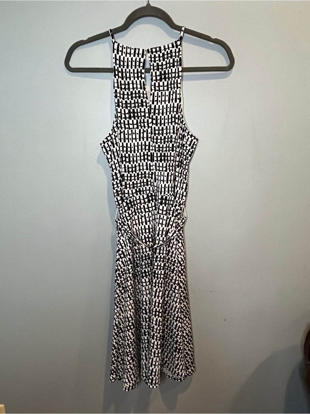NWT Ann Taylor Black and White Geometric Midi Dress - Picture 2 of 5